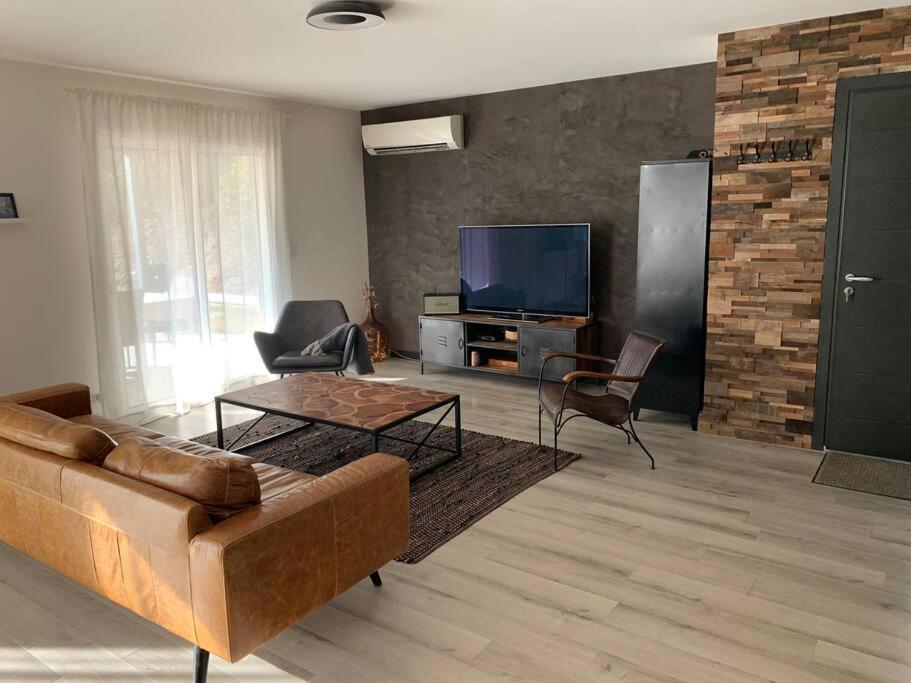 Villa Familiale 9 Pers Cabries Entre Aix Et Marseille 5 Min Gare Aix Tgv 15 Min Aeroport Mp Eksteriør bilde