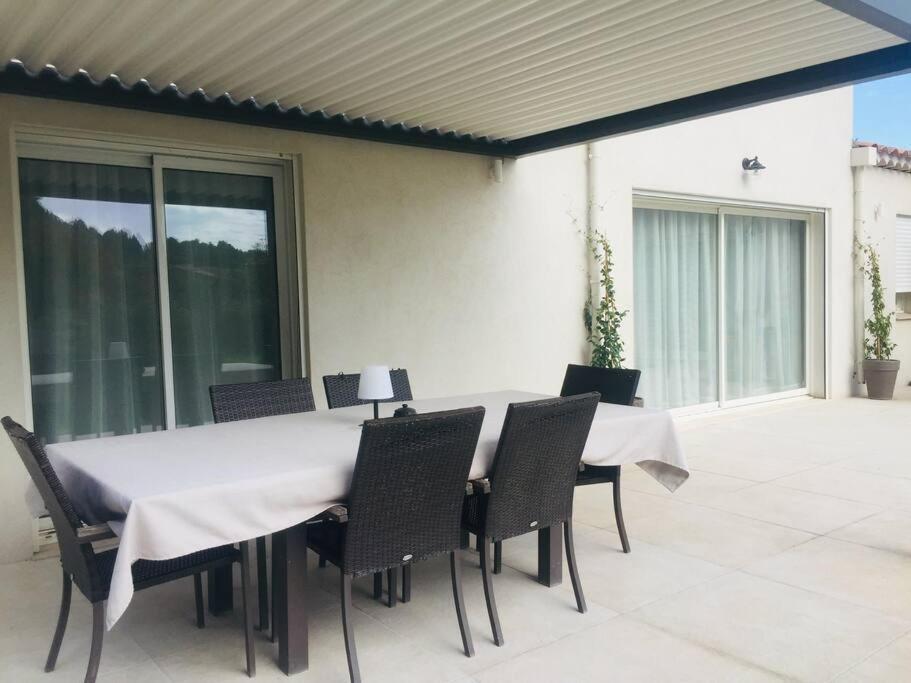 Villa Familiale 9 Pers Cabries Entre Aix Et Marseille 5 Min Gare Aix Tgv 15 Min Aeroport Mp Eksteriør bilde
