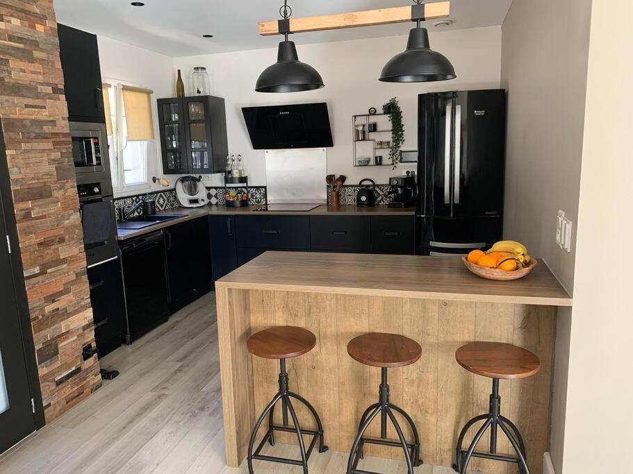 Villa Familiale 9 Pers Cabries Entre Aix Et Marseille 5 Min Gare Aix Tgv 15 Min Aeroport Mp Eksteriør bilde